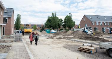 Toekomstige bewoners in nieuwbouwwijk 