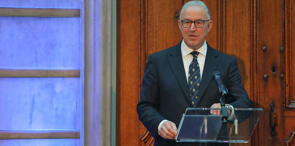 Burgemeester Aboutaleb tijdens de Waarde voor wonen-lezing