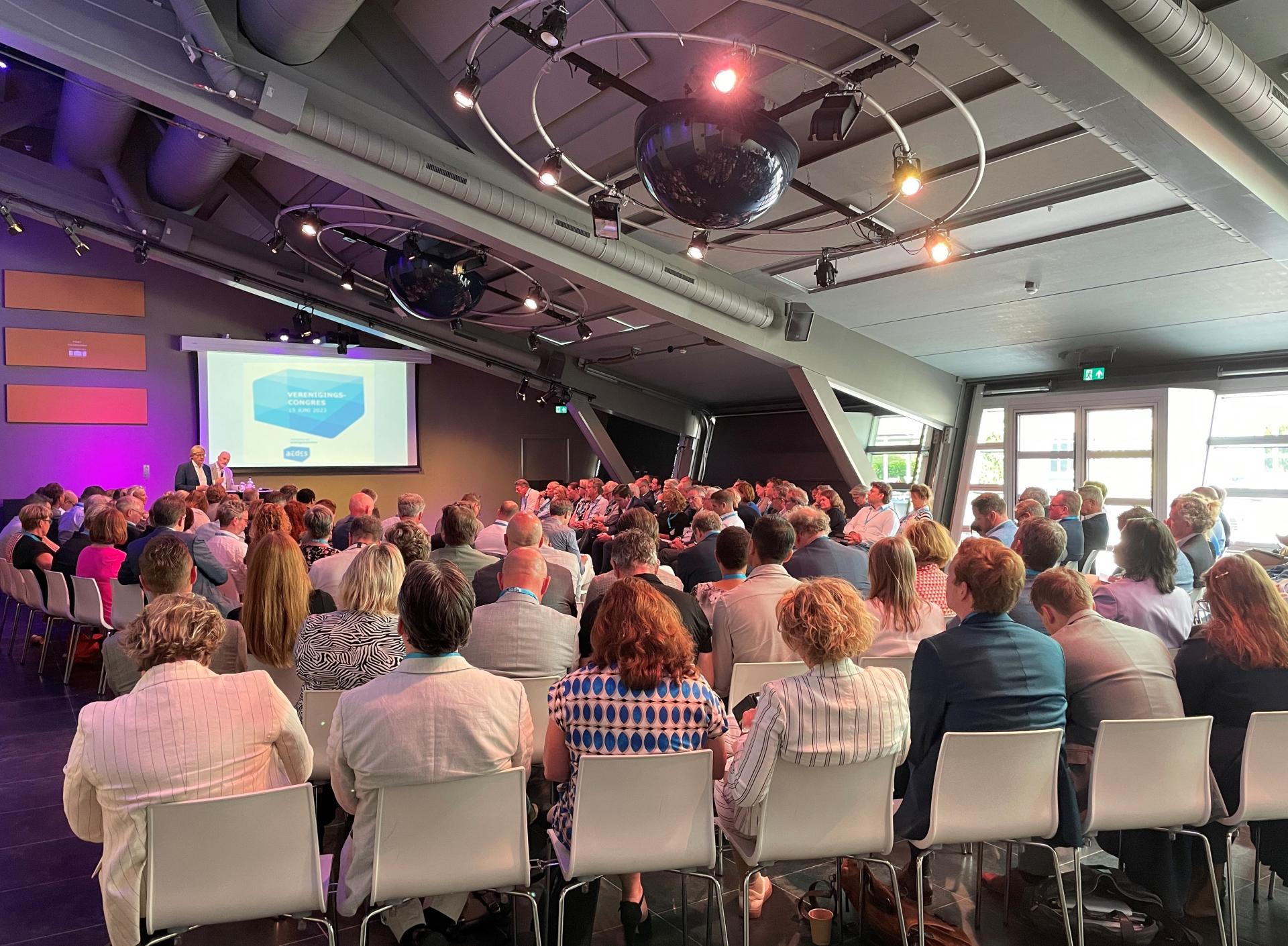 kijkje in de zaal bij Aedes verenigingscongres 15 juni 2023