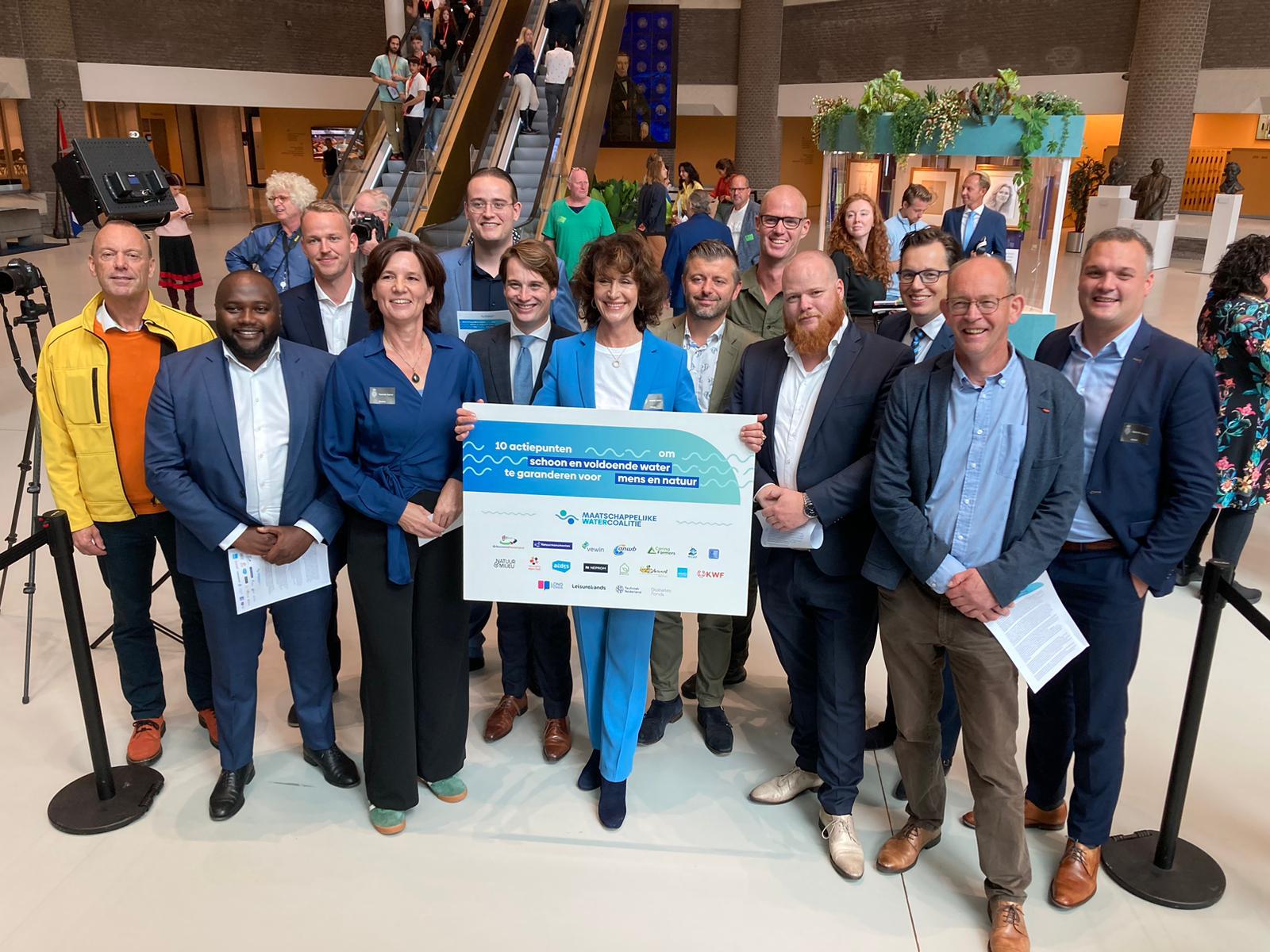 watermanifest overhandiging Tweede kamer sept2024