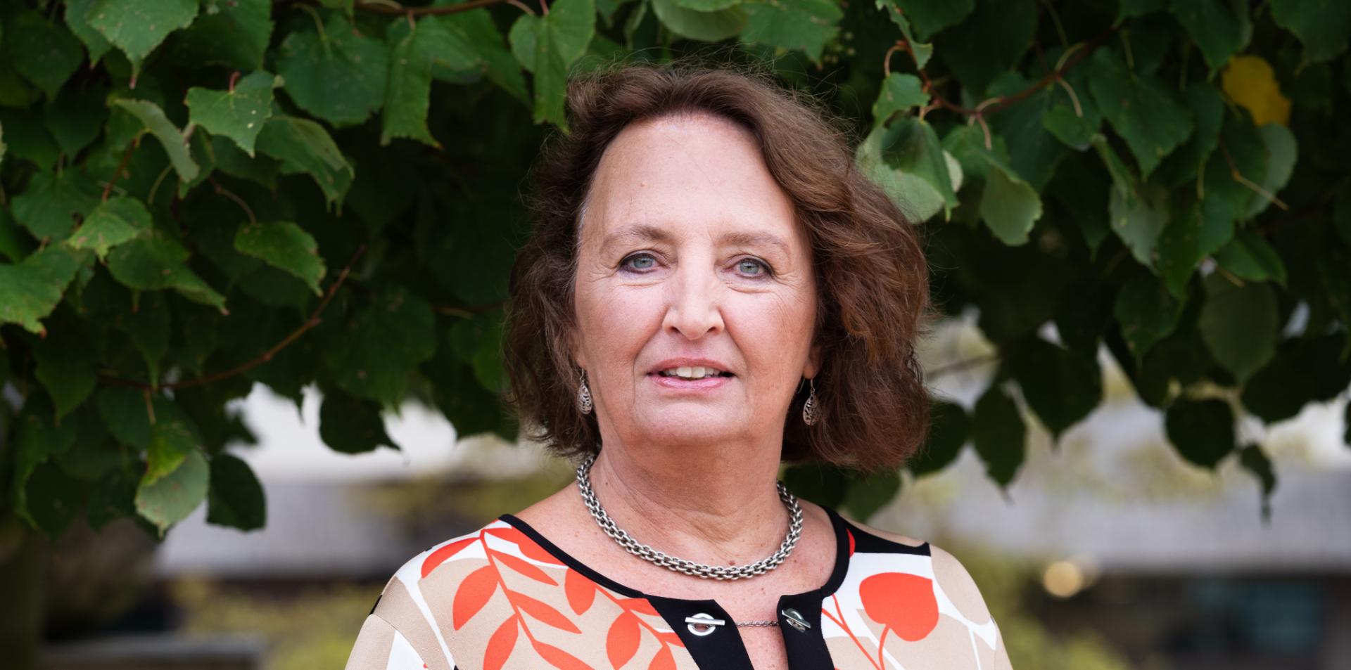 Liesbeth Spies in groen